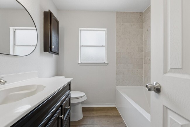 Building Photo - 9455 Greens Point