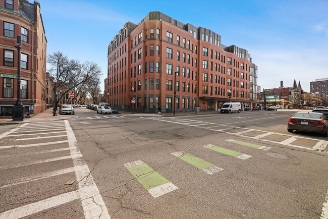 Building Photo - 566 Columbus Ave