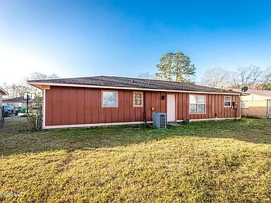 Building Photo - 5117 Potomac Dr