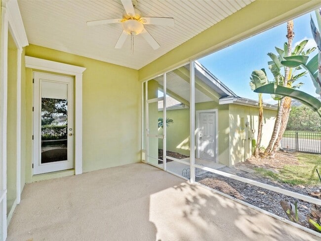 Building Photo - 6222 Hadley Commons Dr