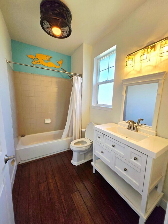 Building Photo - 206 Kuli Puu St