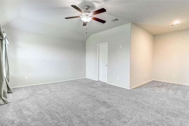 Building Photo - 23815 Rivage Ridge Dr