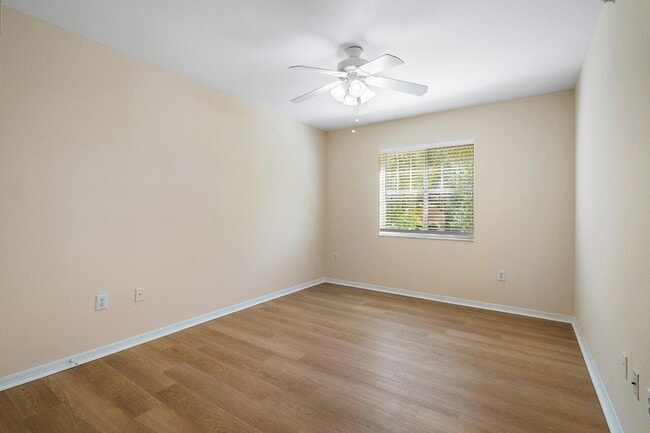 Building Photo - 6492 Emerald Dunes Dr