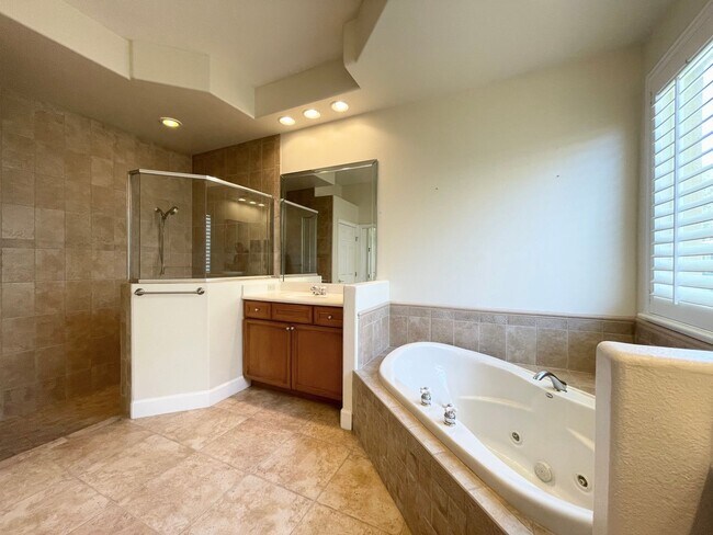 Building Photo - 1349 Whitney Isles Dr
