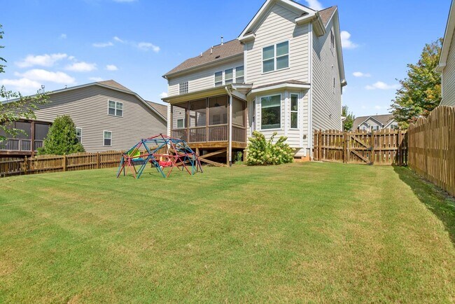 Building Photo - Gorgeous Wake Forest Home!