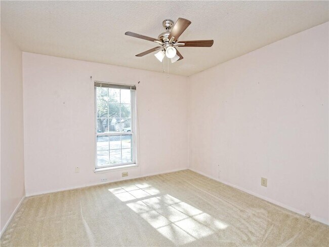 Building Photo - 11502 Toledo Dr