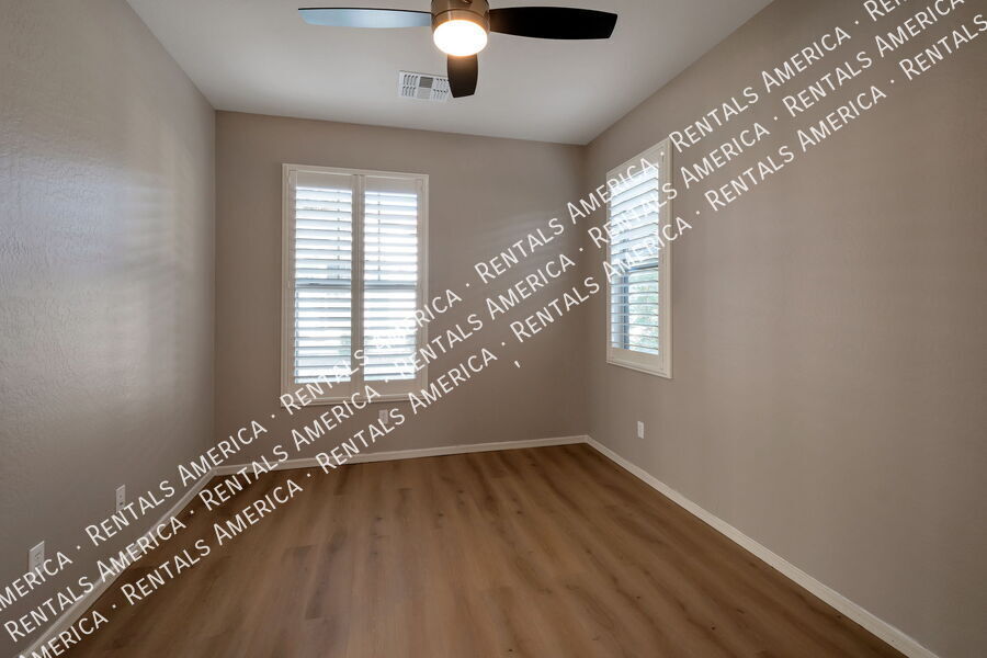 Building Photo - 3863 S Verbena Ave