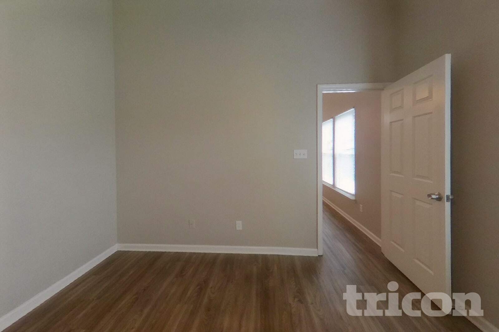 Building Photo - 143 Markham Dr
