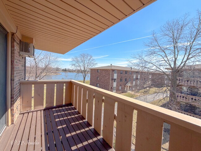 Building Photo - 5 Echo Ct