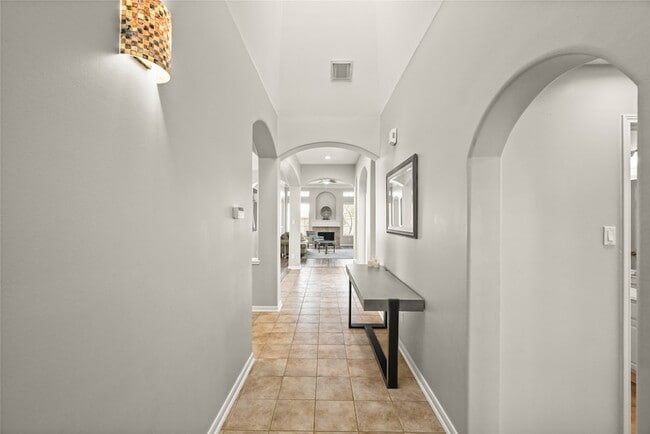 Building Photo - 1330 Leigh Gdns Dr