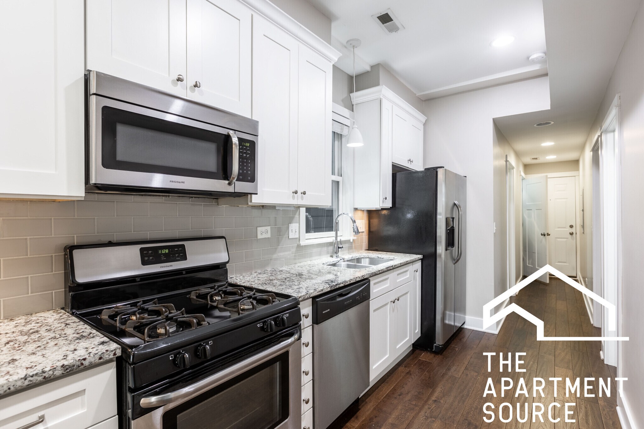 Building Photo - 2449 N Ashland Ave