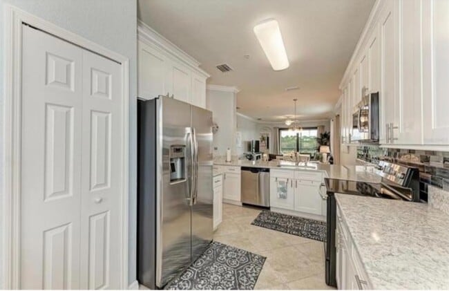 Building Photo - 16804 Vardon Ter