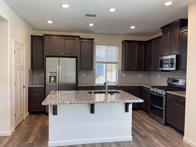 Building Photo - 2144 Brave Hawk Loop