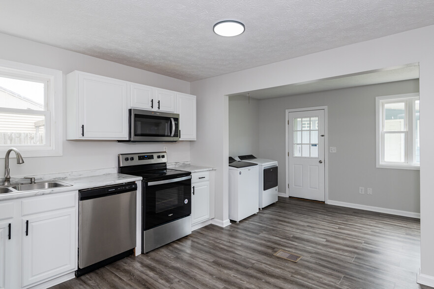Building Photo - 5347 Haverfield Rd