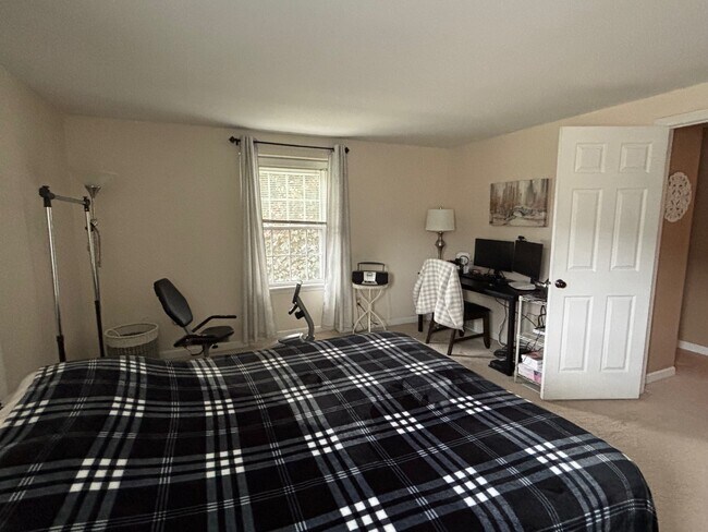 Bedroom - 20 Guilford Ln