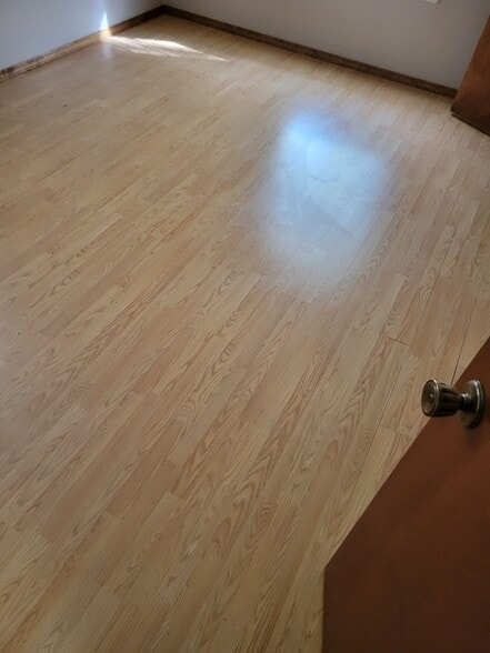 Building Photo - 105 SE Tattershall Way