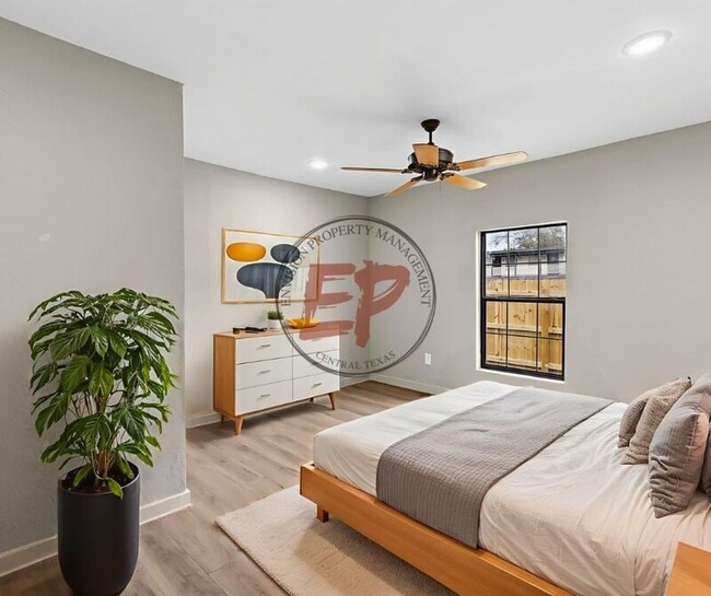 Building Photo - 507 Harbour Ave