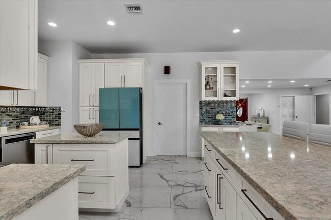 Building Photo - 1700 Cleveland Rd