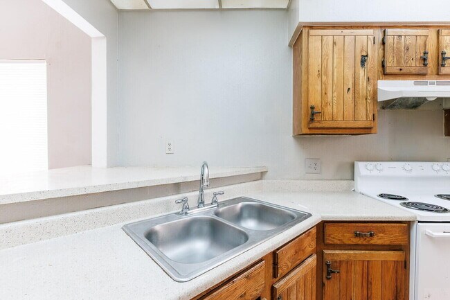 Building Photo - 7405 Avenue X
