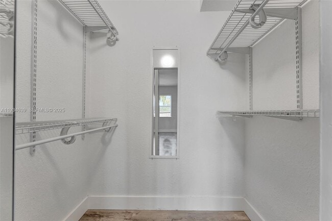 Building Photo - 1400 NE 57th Ct