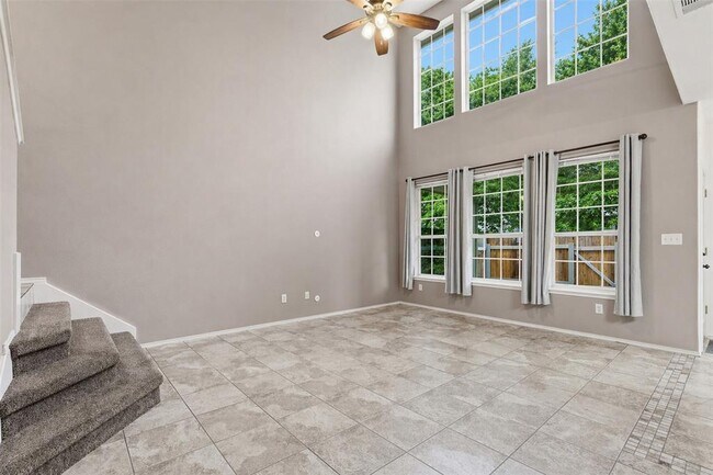 Building Photo - 2632 Century Park Blvd