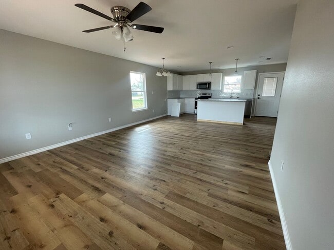 Building Photo - TLC CONDOS