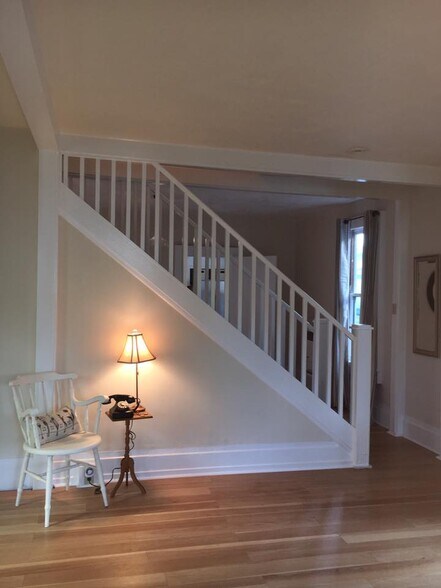 Living Room - 1120 E Santa Clara St