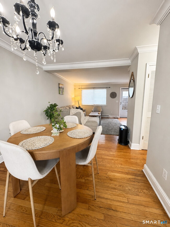 Building Photo - 7 Piave St