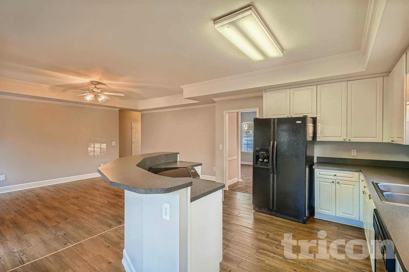 Building Photo - 9235 Raleigh Way