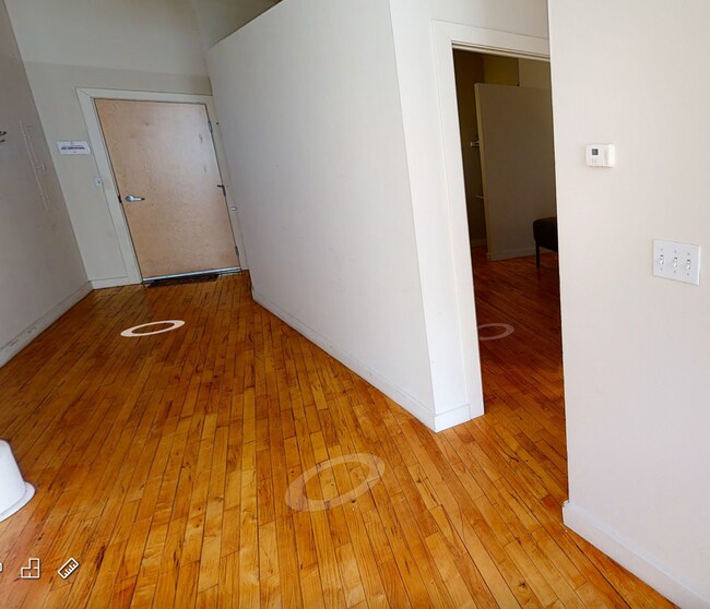 Building Photo - 918 Olive St