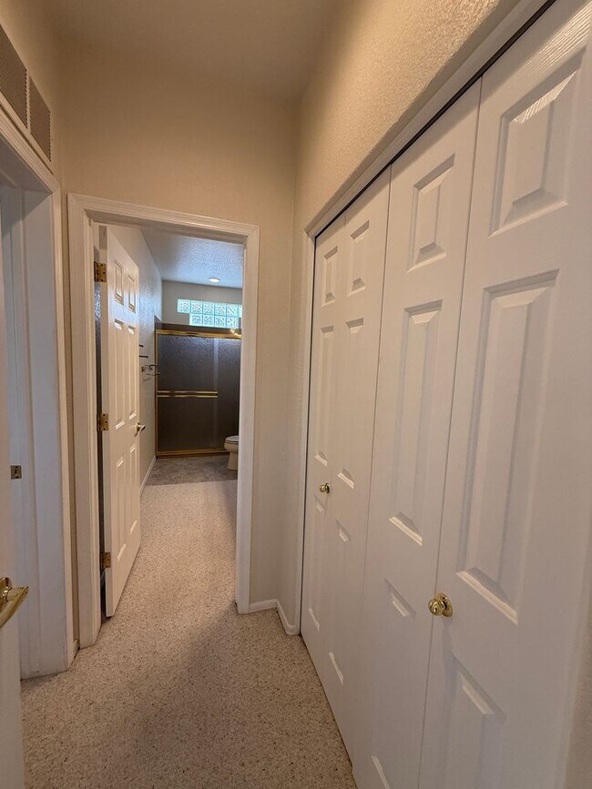 Building Photo - Pending - Long term