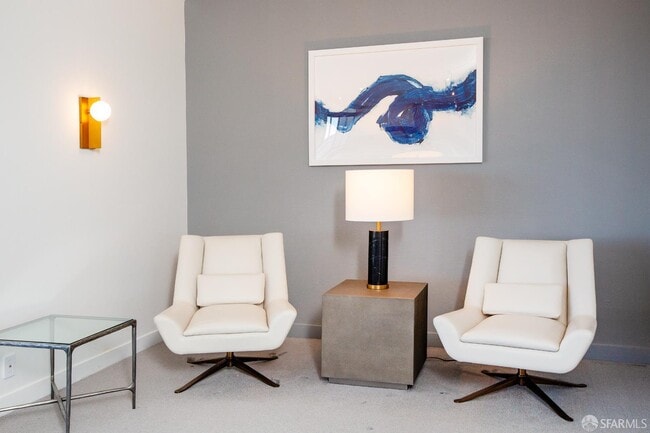 Building Photo - 2200 Sacramento St