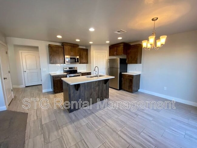 Building Photo - 3132 S Relic Ridge Dr