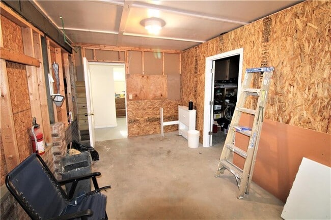 Building Photo - 979 Chestnut Oak Ct