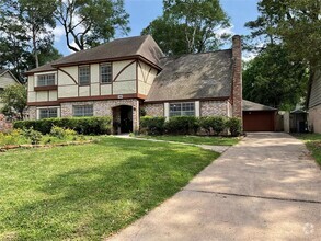 Building Photo - 1015 Lodgehill Ln