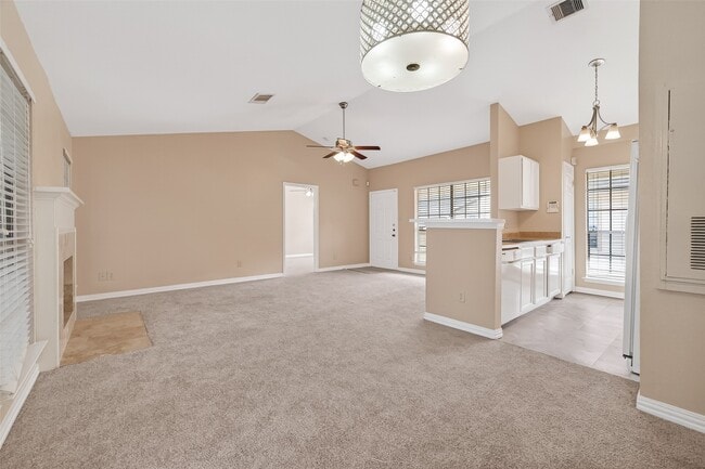 Building Photo - 2211 S Kirkwood Rd