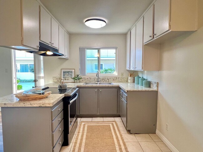 Interior Photo - Oak Street Apartments