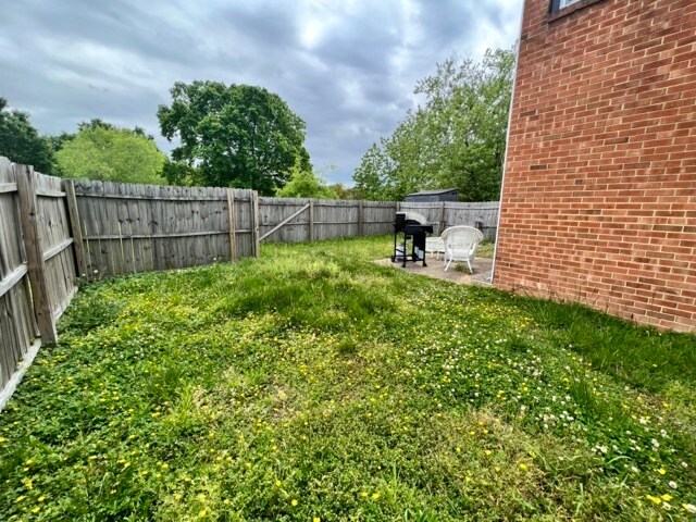 Building Photo - 4201 Jolor Way