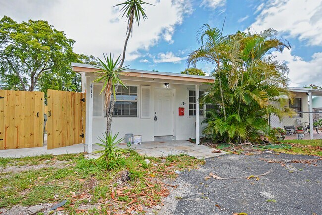 Building Photo - 411B NE 57th Ct