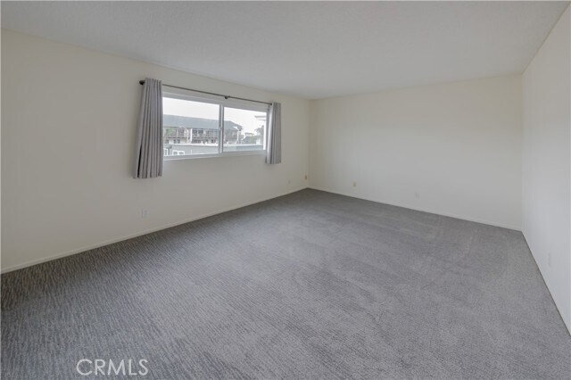 Building Photo - 423 2nd St