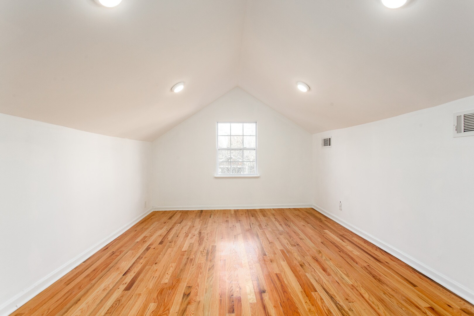 Building Photo - 83 Ormond St SE