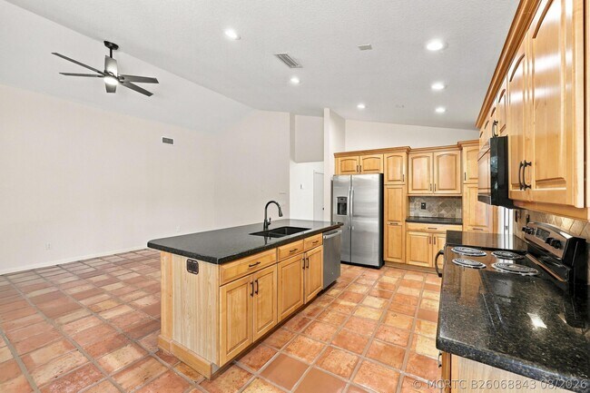Building Photo - 10798 Cypress Bend Dr