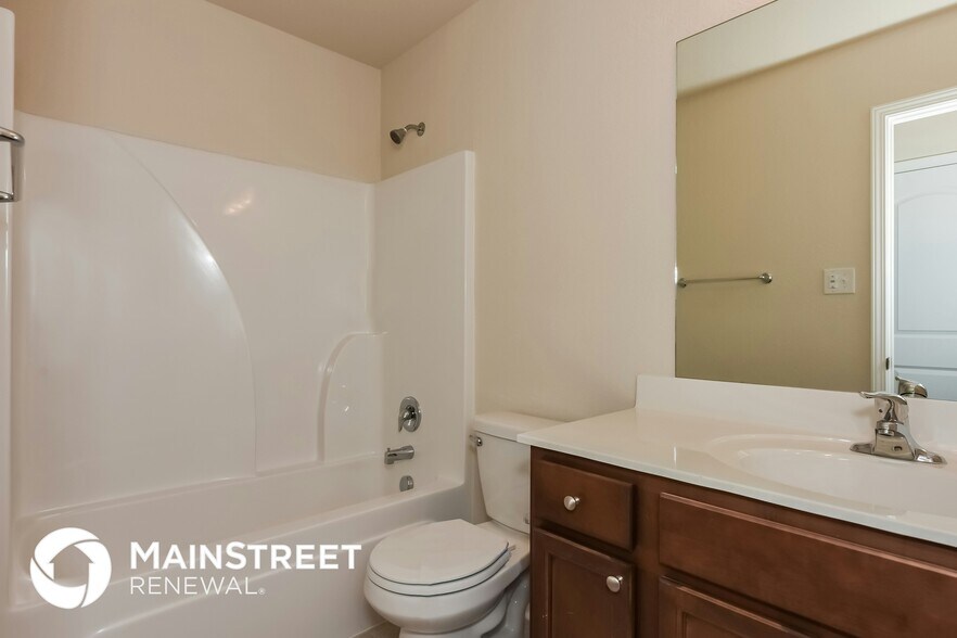 Building Photo - 3611 Stargell Dr