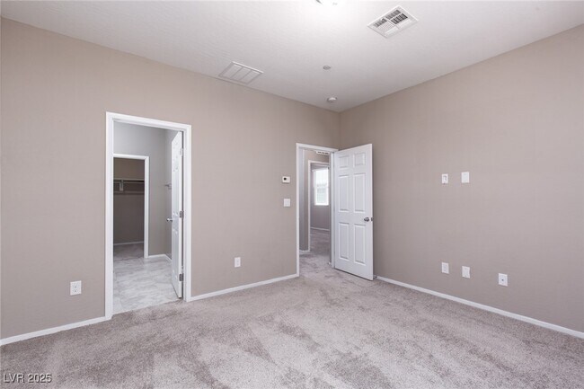 Building Photo - 4536 Lafontaine Ct