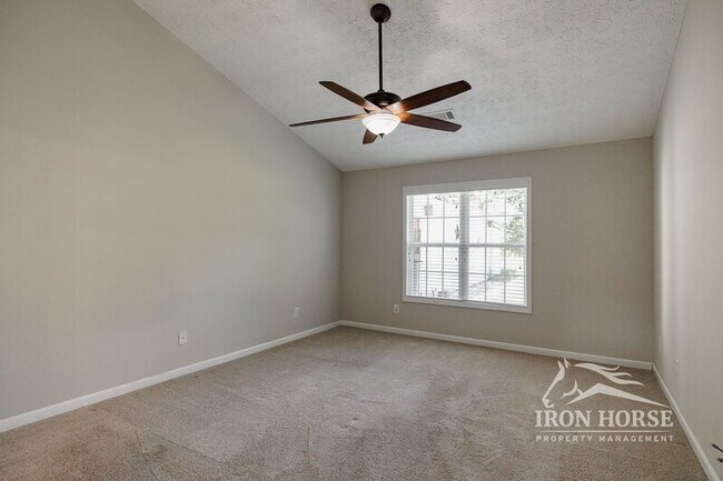 Building Photo - 501 Spratlin Dr