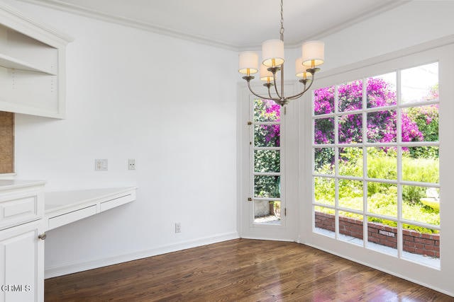Building Photo - 4650 Encinas Dr