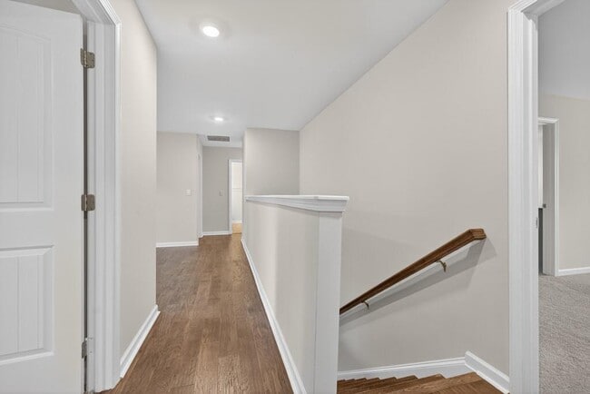 Building Photo - 5884 Screech Owl Dr