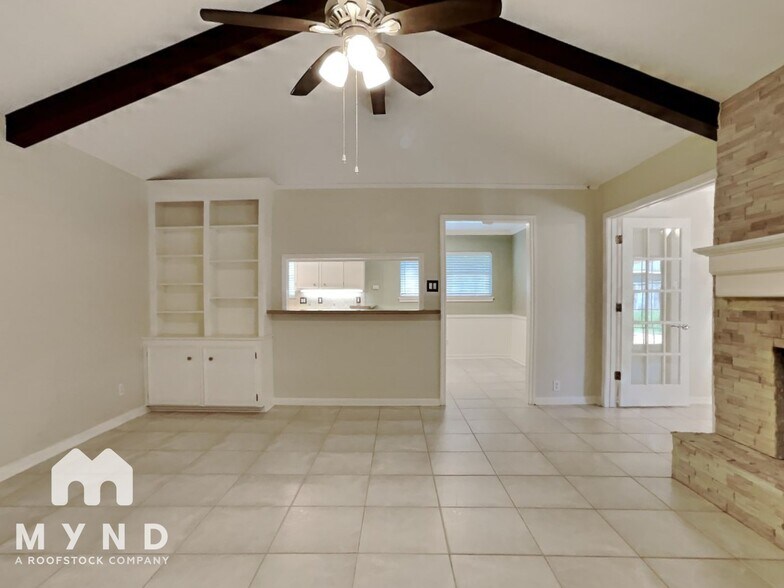 Building Photo - 4003 Highknoll Ln