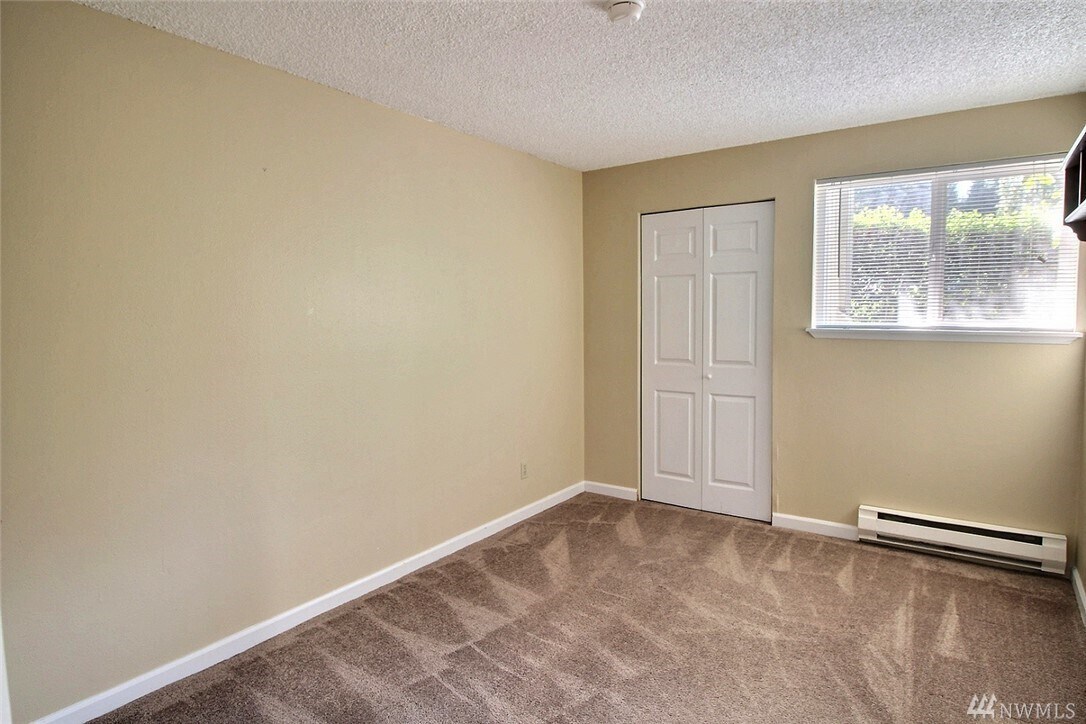 Building Photo - 17534 151st Ave SE