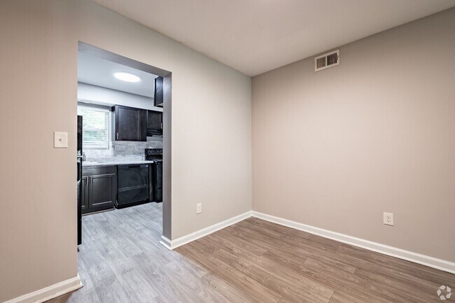 Building Photo - Hidden Woods Apartments